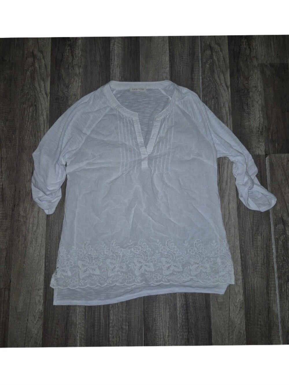 White Embroidered Split-Neck Women's Blouse by Sanctuary